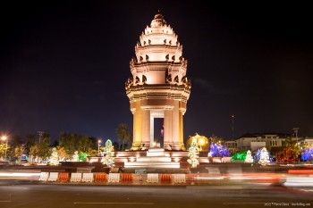 Monument independance Phnom Penh Cambodge