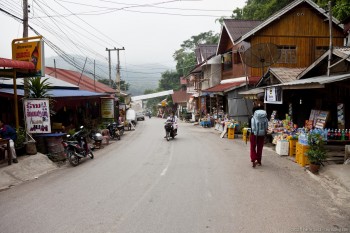 Rue principale Pakbeng Laos